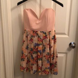 Strapless dress